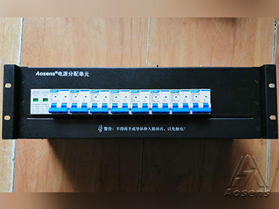 定制3U机柜配电盘正泰2P空开输入20KA防雷保护7回路