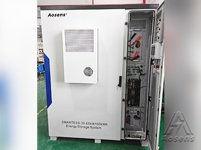 SNE-ESS60KR100C-NA工商业102.4KWH常规风冷储能柜